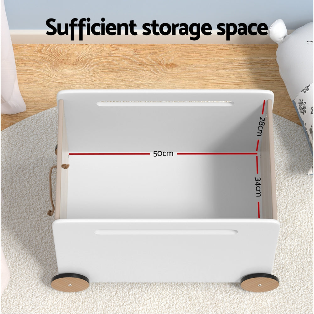 Air gap handle on white toy box