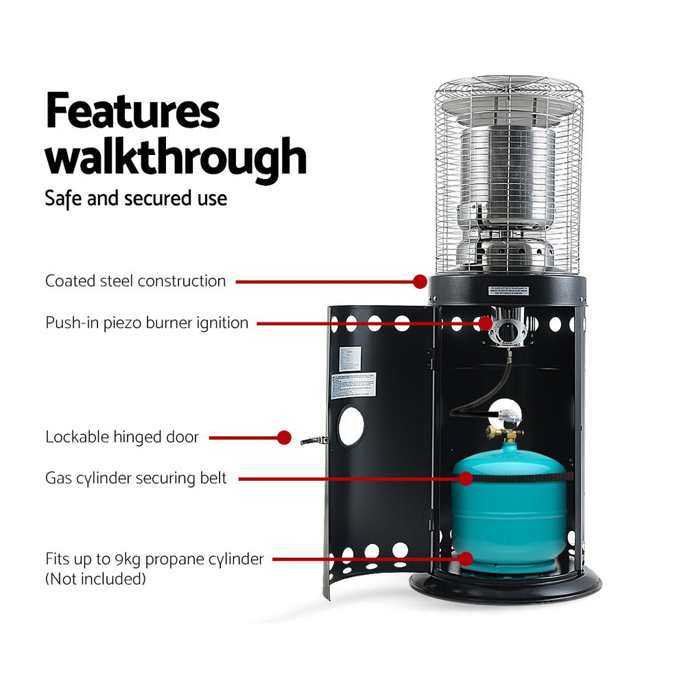 Control knob and push in piezo ignition on the outdoor gas patio heater