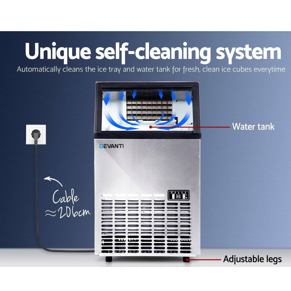 Ice scoop, drainage hose and inlet hose supplied with the ice maker