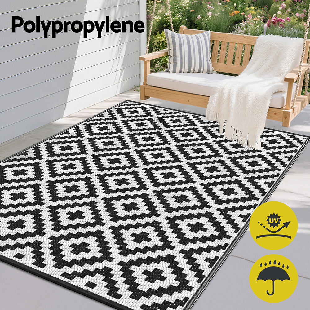Geometric Reversible Outdoor Rug, Black 120x180cm