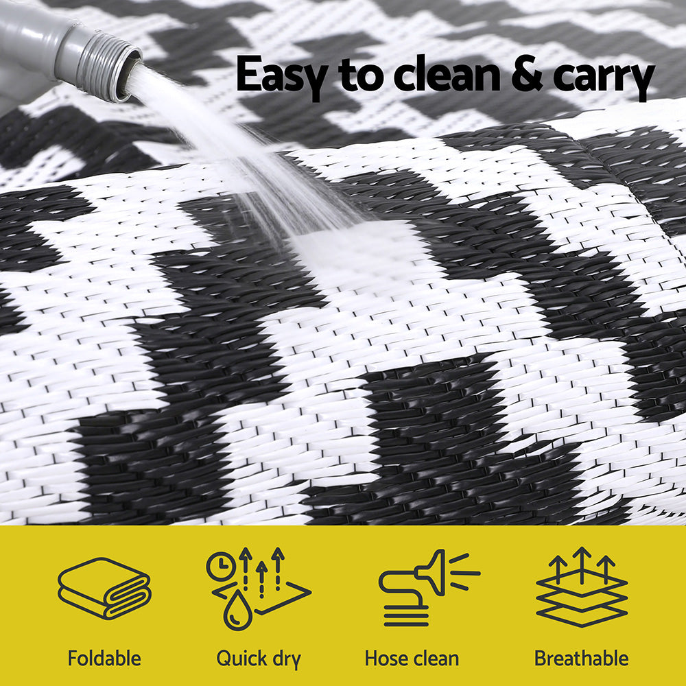 Geometric Reversible Outdoor Rug, Black 120x180cm