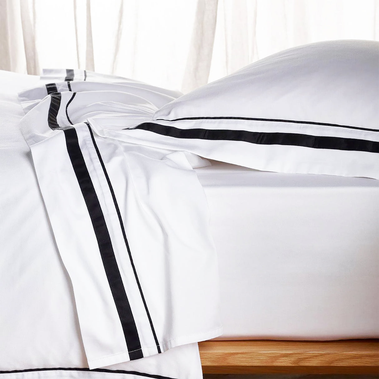 Cloud 1000 TC Luxury Egyptian Cotton Sheet Sets for Beds by Renee Taylor
