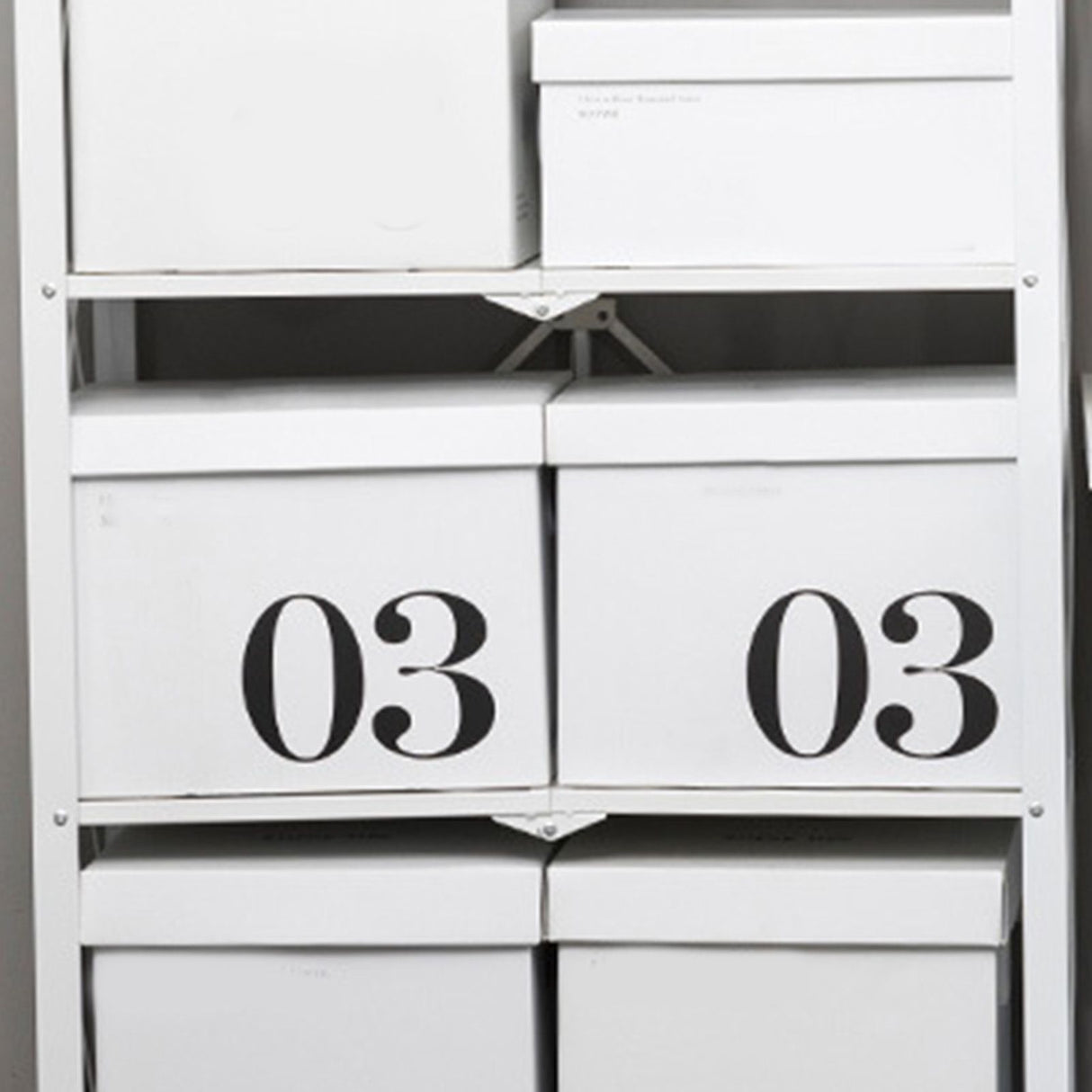 Recyclable corrugated paper storage box