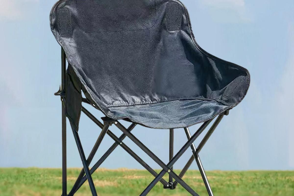 Simpsons Compact Folding Camp Chair, Black