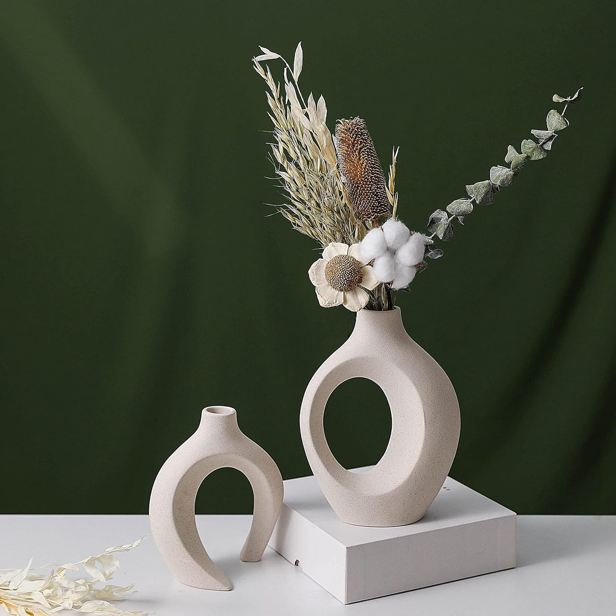 White ceramic vase set of 2