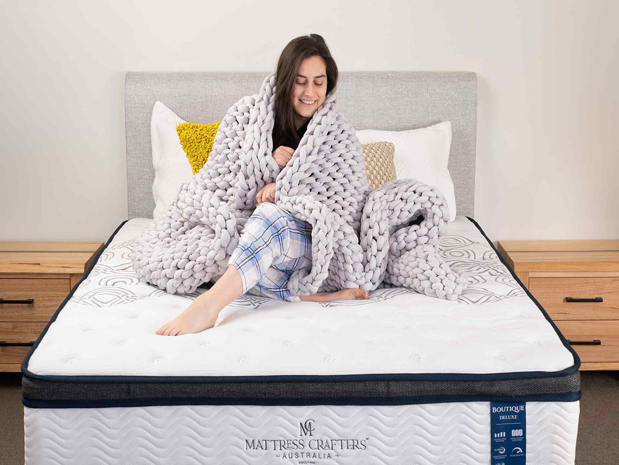 Boutique Deluxe medium firm Euro top pocket spring mattress, queen