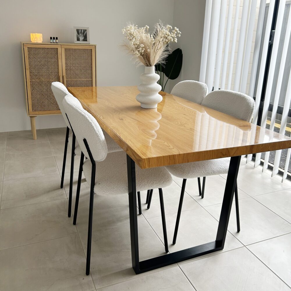 Saddleworth rectangular dining table in natural
