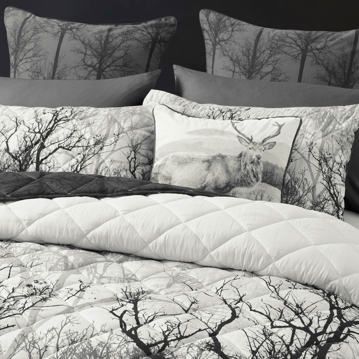 Notgrove Printed Coverlet Set, Super King, Black