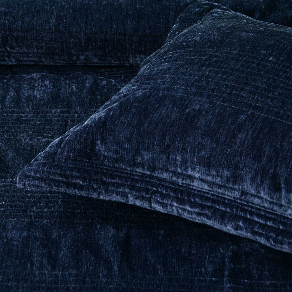 Coln Quilted Velvet Coverlet 3pcs, Queen King