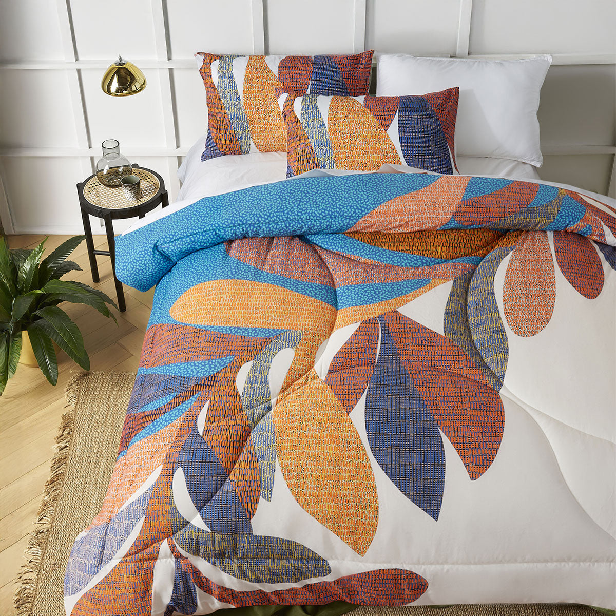 Eastleach white foliage print cotton comforter set king