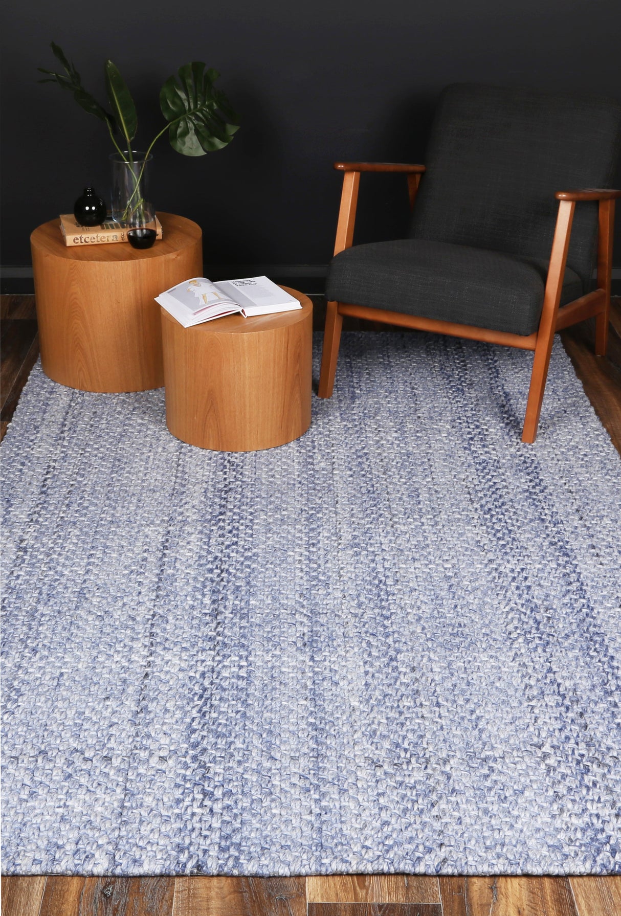 Tribal textured wool blend floor rug in blue, 160x230cm