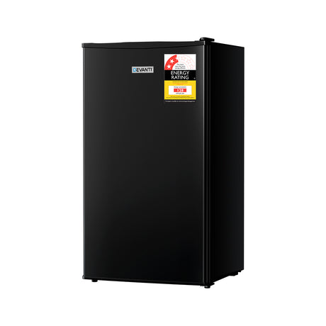 Dimension view of the 95 L black bar fridge, 84 cm high