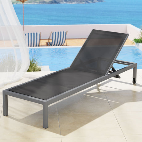 Parkwood grey aluminium sun lounge in an outdoor setting