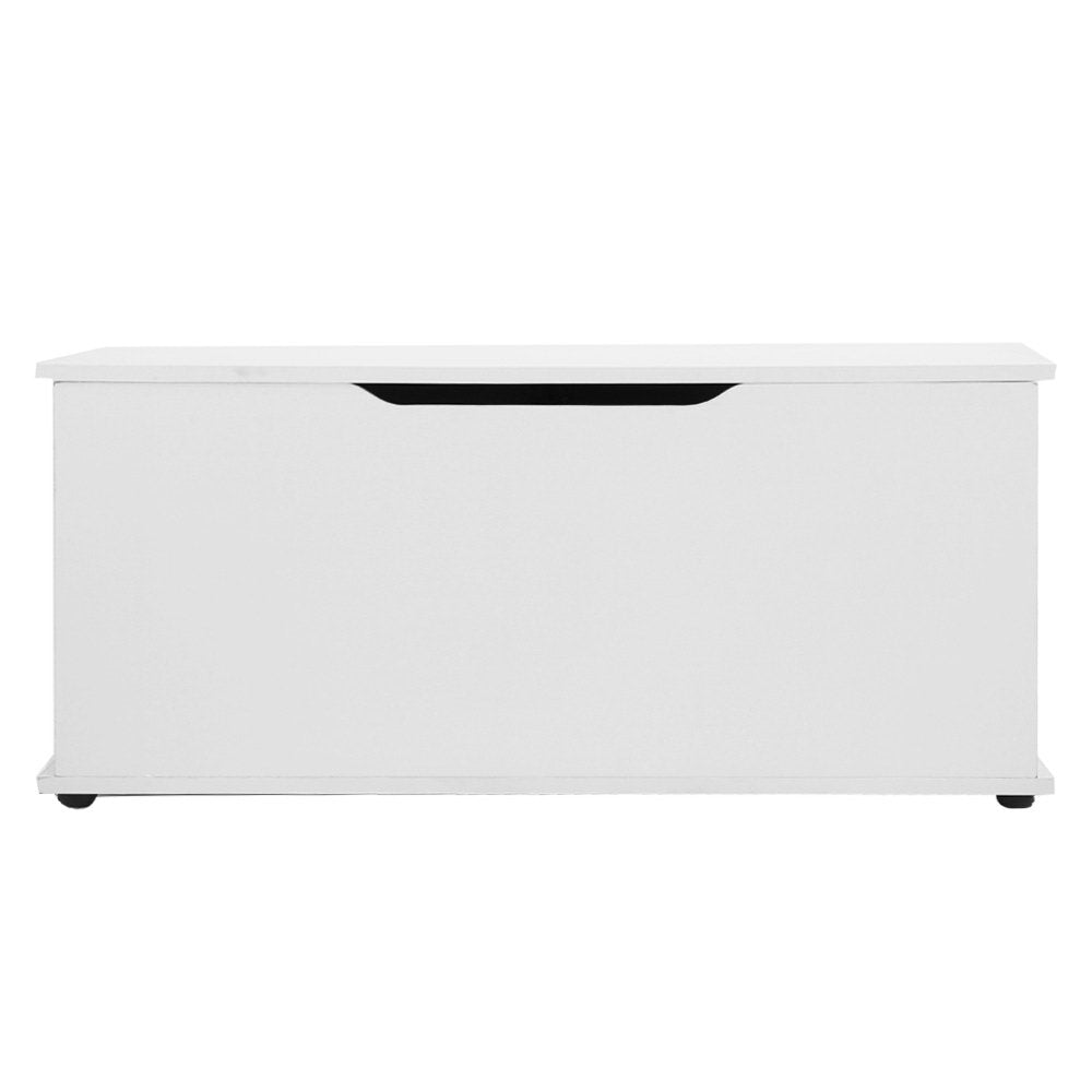 Kids toy box storing toys and blankets