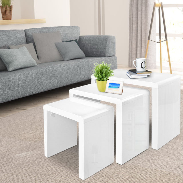Powelltown glossy white coffee table in a modern living room