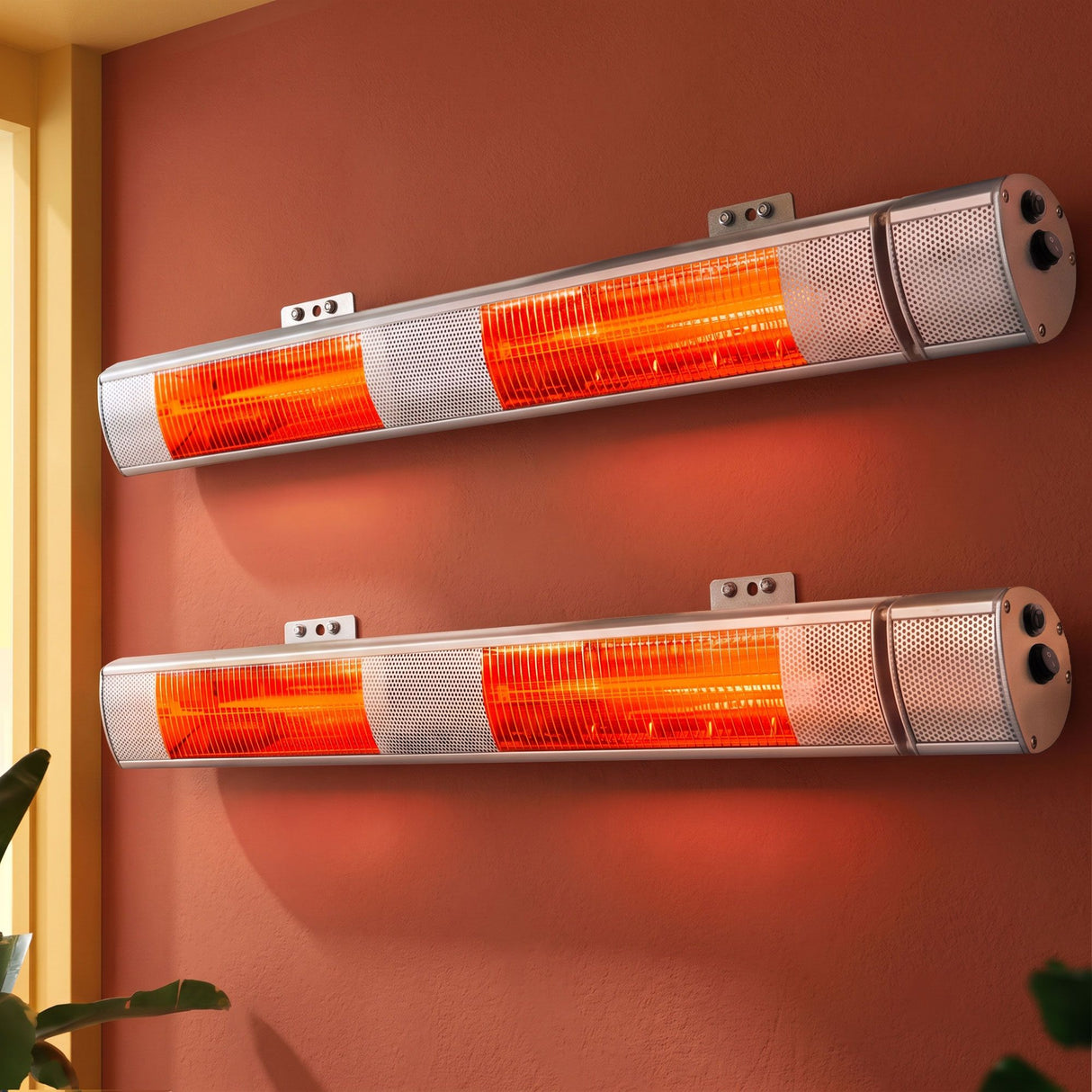 Silver 3000 W infrared strip heater, front view of the 95 cm aluminium unit