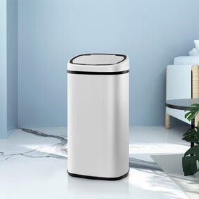 Queenstown white steel 58L motion sensor kitchen bin in a modern kitchen