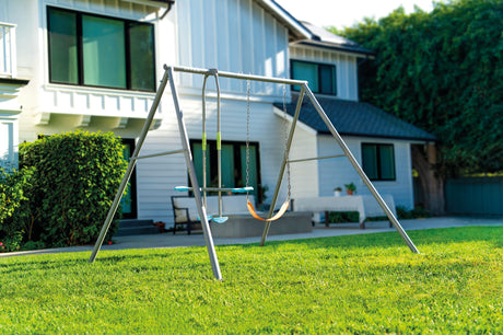 Glider swing in use