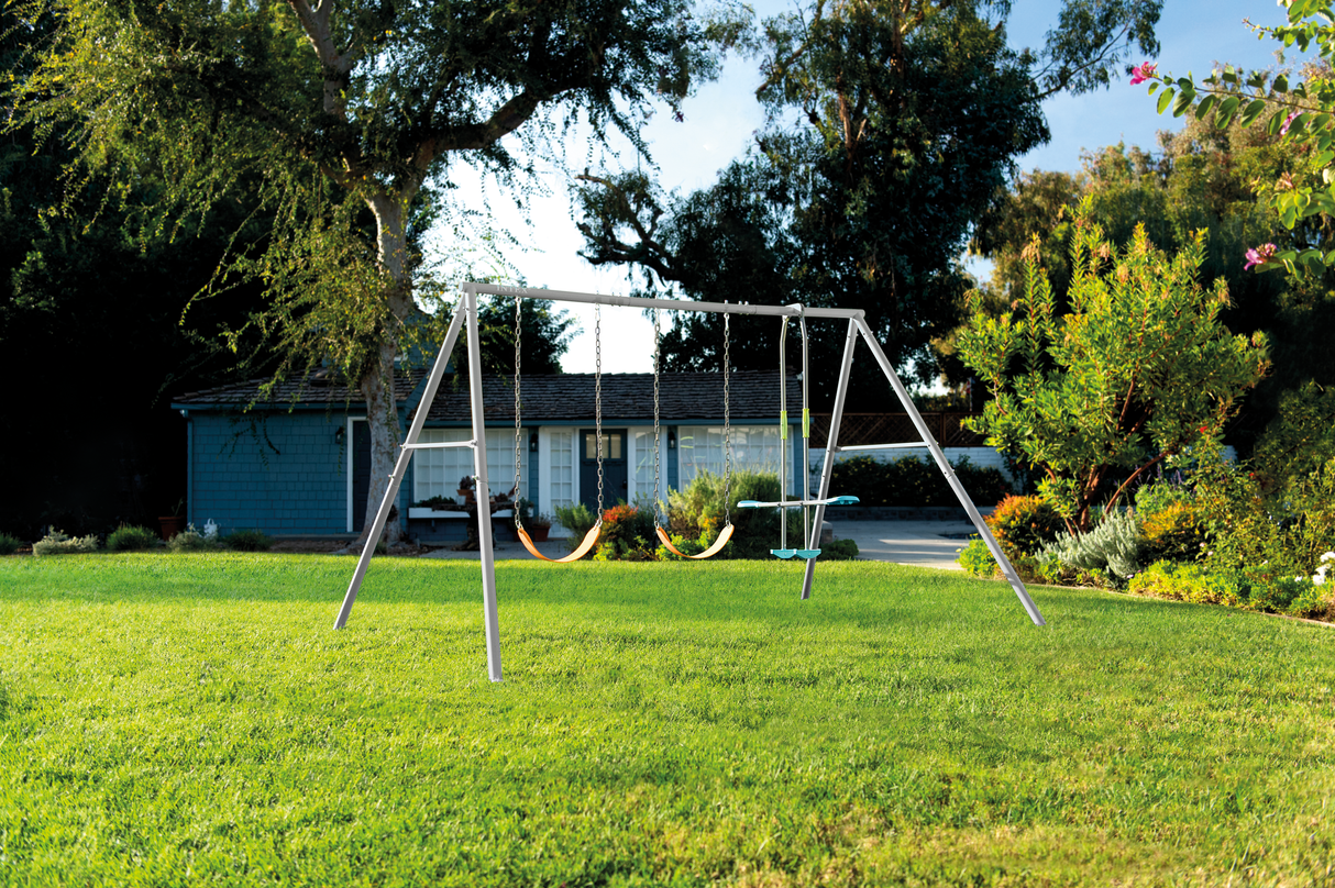 Adjustable swing seat detail