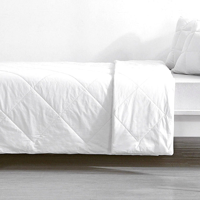 Enstone white all cotton quilt King