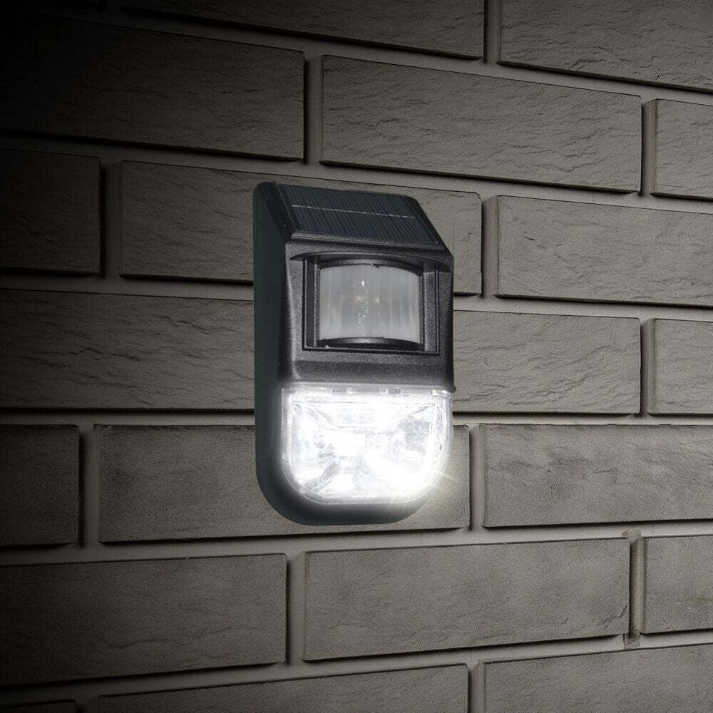 Cisternino Solar Motion Sensor Wall Light