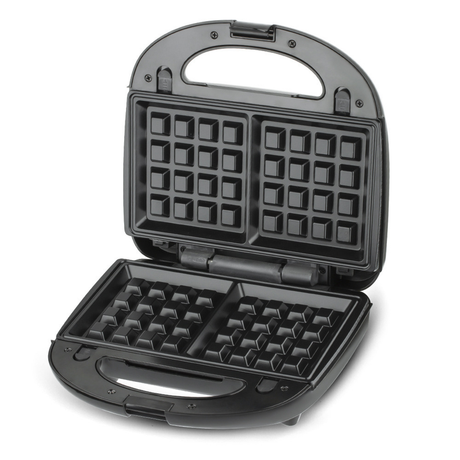 Freshly cooked waffles in 750W double sided waffle iron
