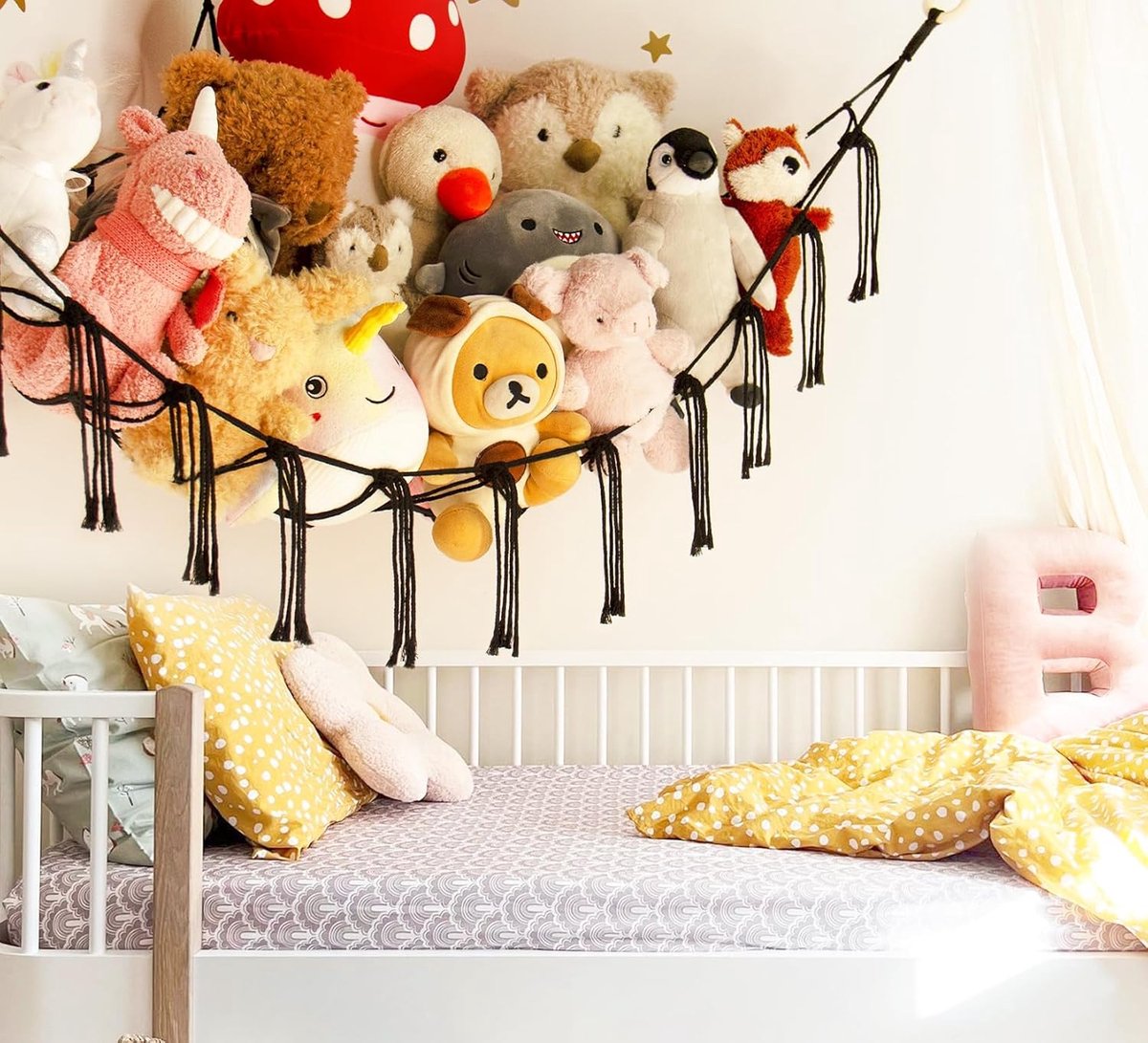 Toy storage hammock net for soft toys in black