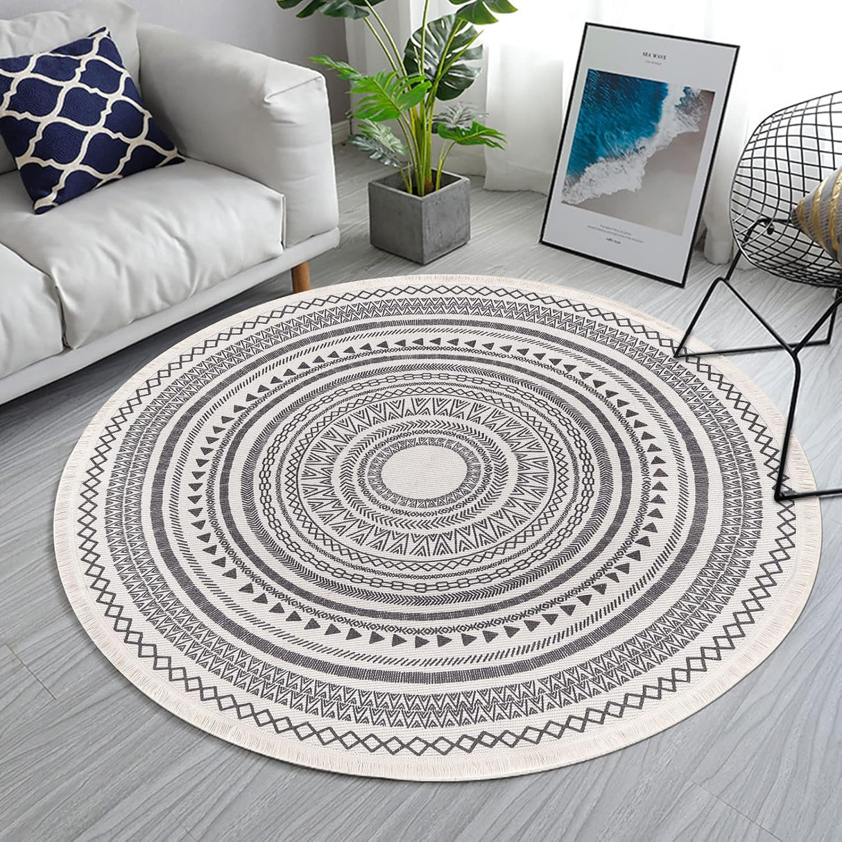 Grey fringed Moroccan-style round cotton rug, 120cm diameter