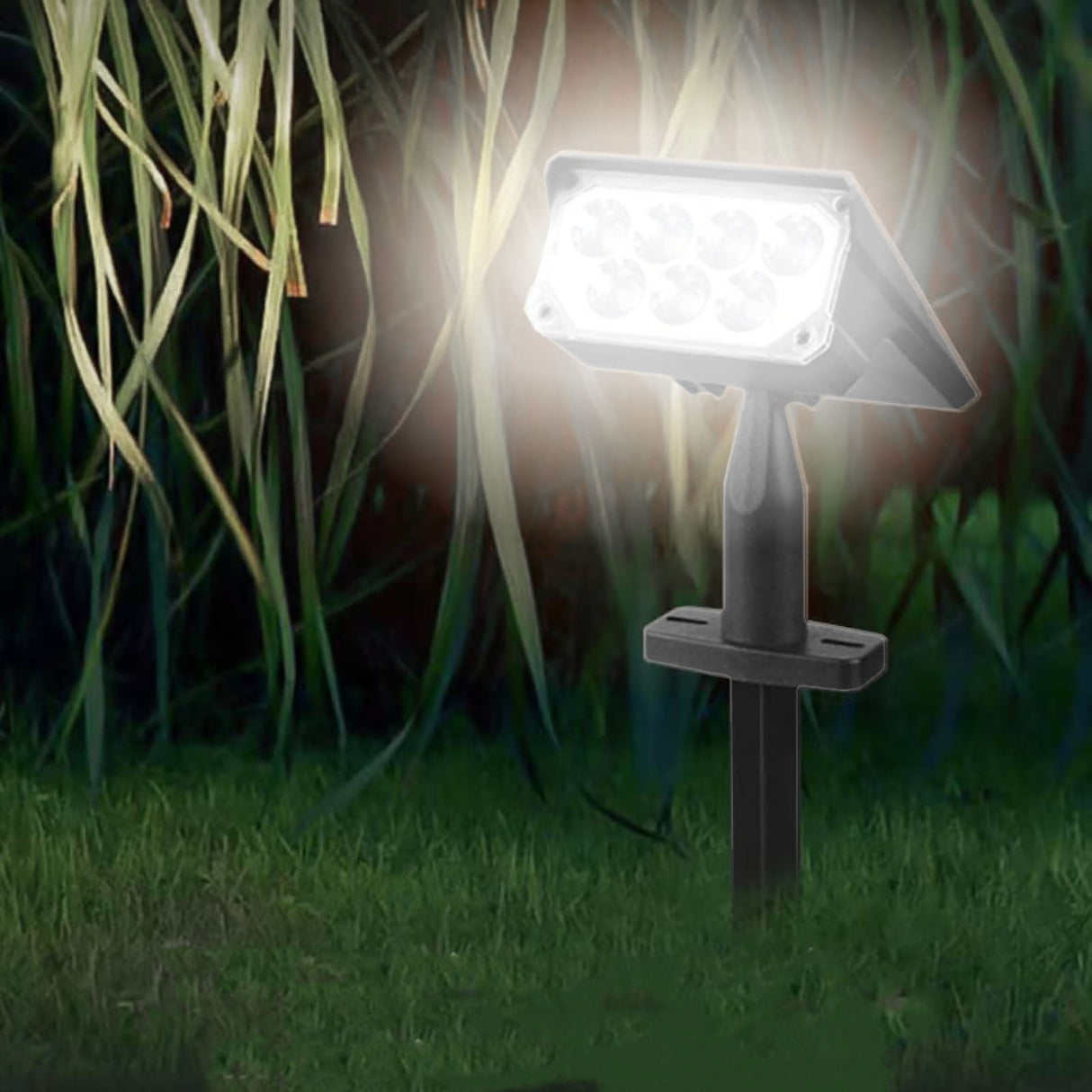Grottaglie Solar Spot Light, Dusk to Dawn