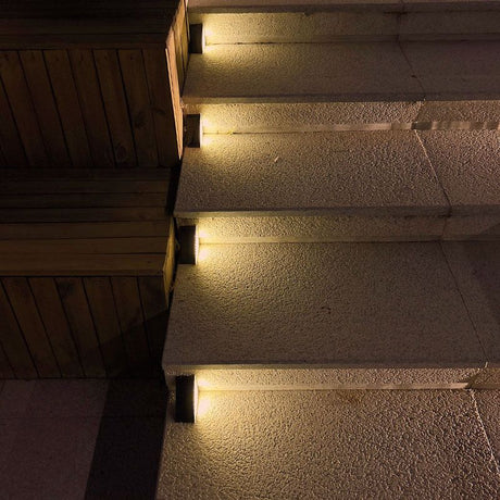 Solar LED step lights in warm white for outdoor steps - view 2