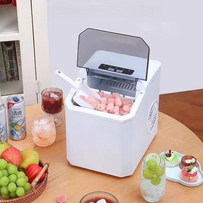 Transparent viewing window showing the ice making process