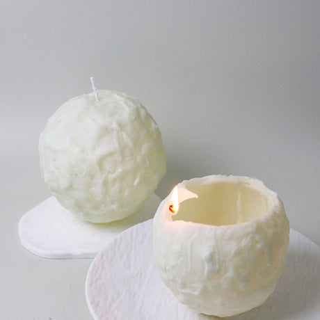 White spiral soy wax candle