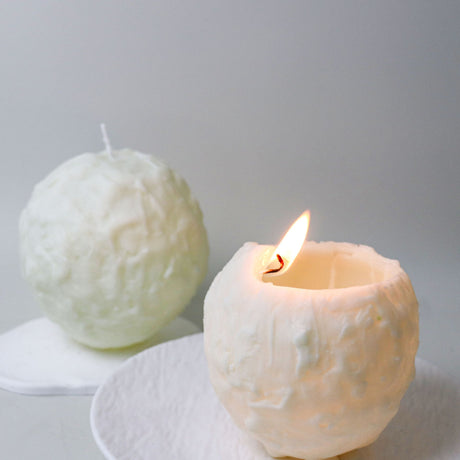 White spiral soy wax candle
