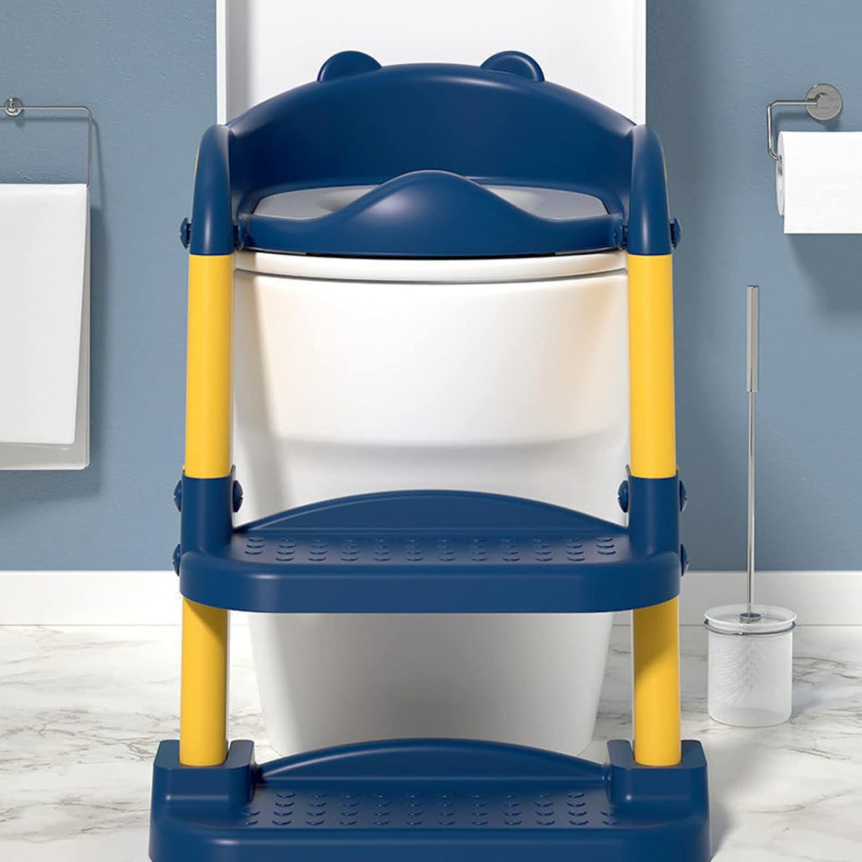 Potty training seat fitting different toilet shapes