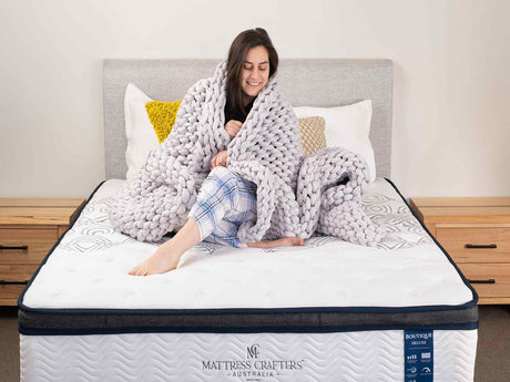 Boutique Deluxe medium firm Euro top pocket spring mattress, double