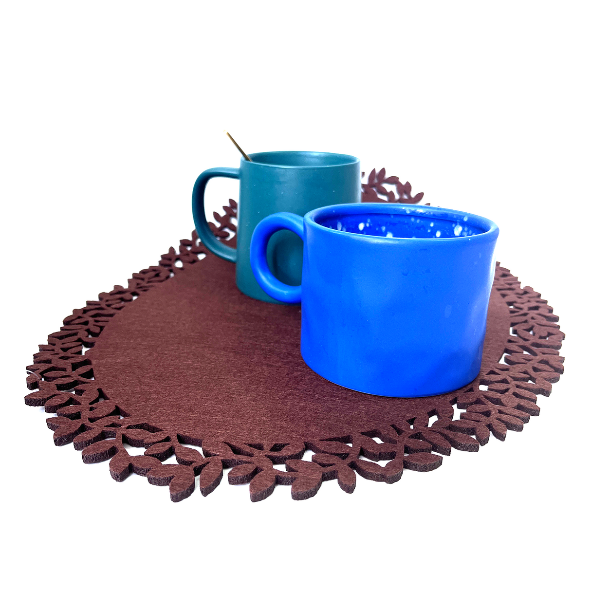 Brown leaf edge felt placemats set table decor