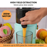 Juice pouring into the 0.8 litre jug from the slow juicer