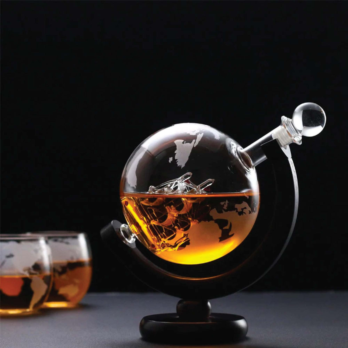 Jaun Whisky Globe Decanter Set, 850ml, 2 Glasses