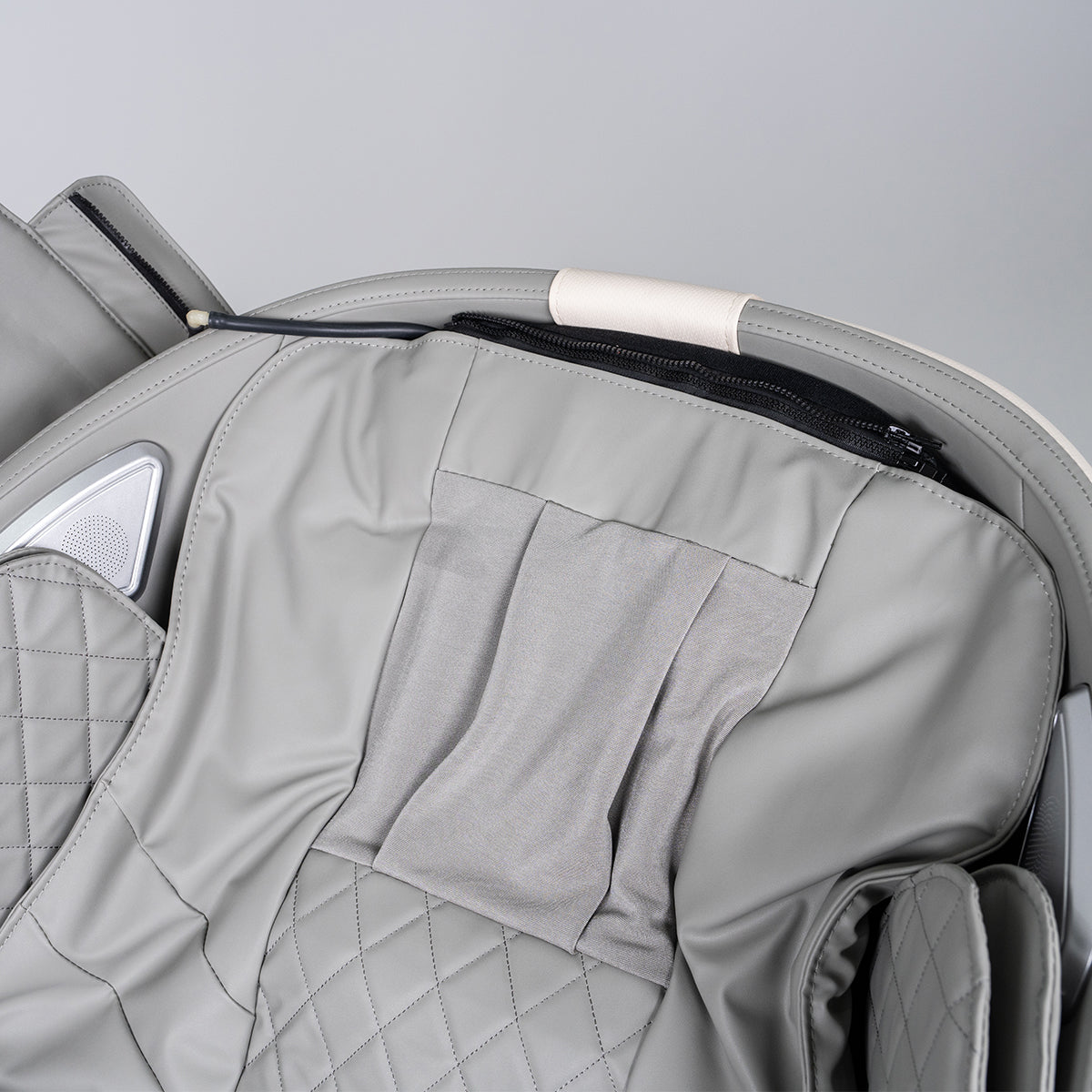 Regen8 LuxCloud Air Heated Massage Chair