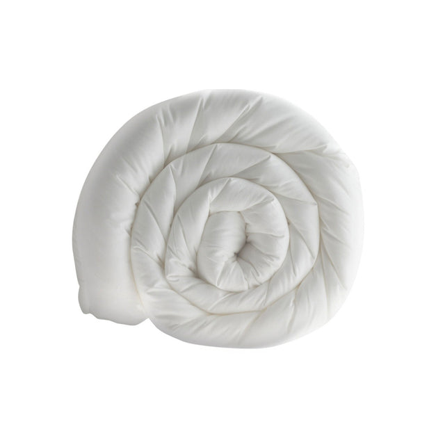 Minchinhampton 350GSM diamond quilted cotton quilt in white