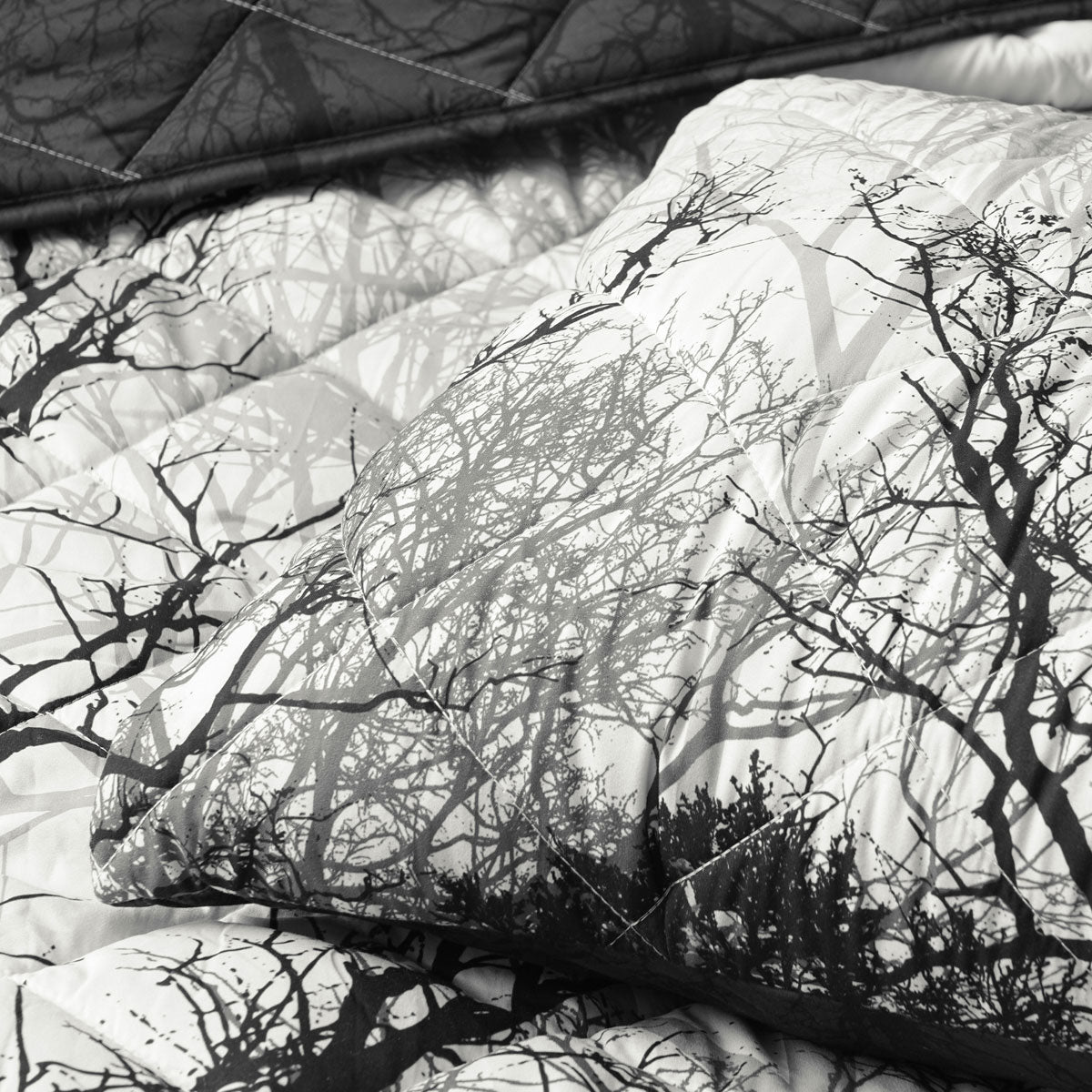Notgrove Printed Coverlet Set, Queen King, Black