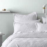 Elkstone White Jacquard Coverlet 3pcs, Super King