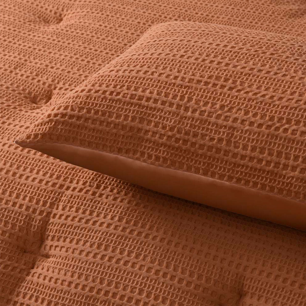 Woodmancote 3pcs Waffle Comforter Set, Queen, Tobacco