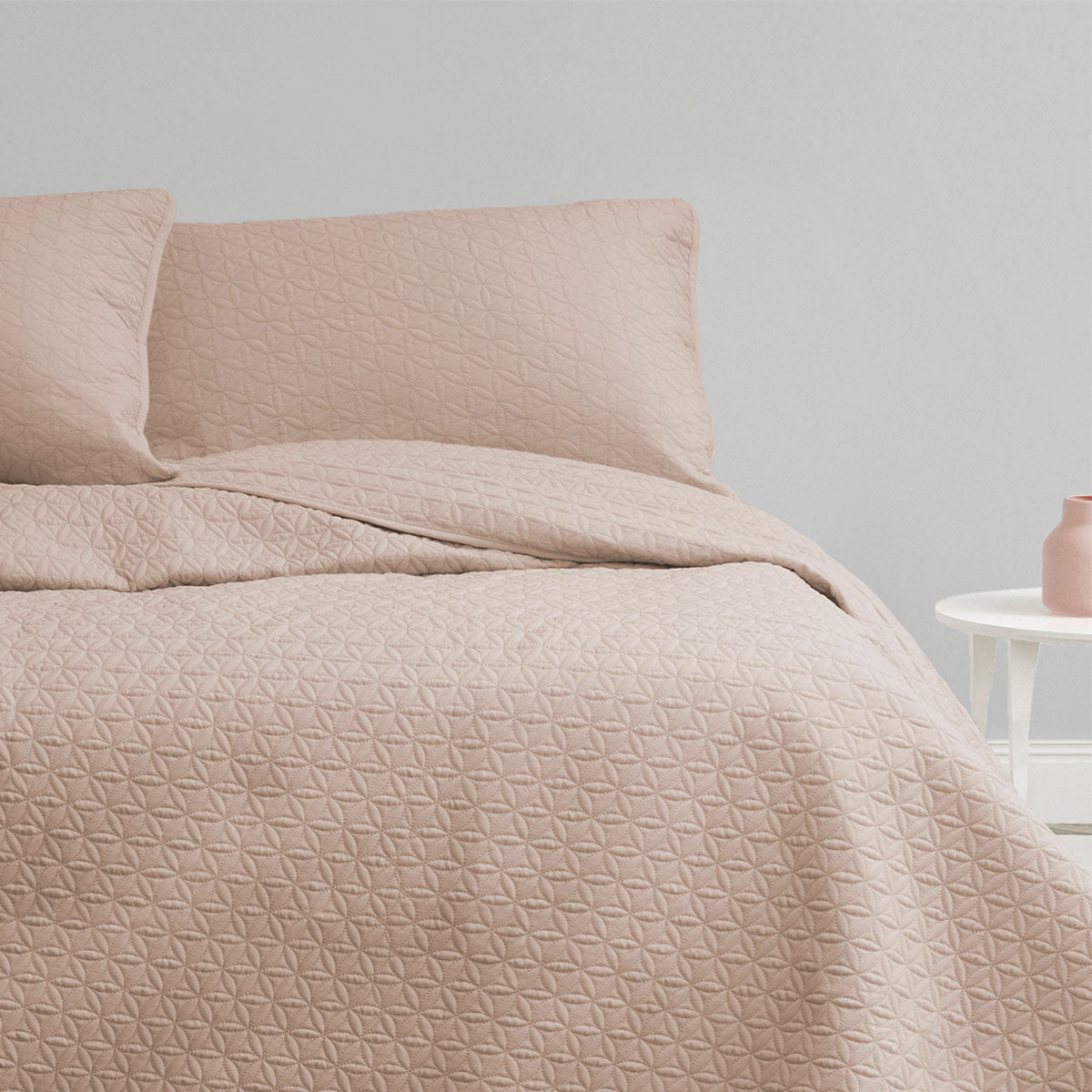 Milton under Wychwood Quilted Coverlet Set 3pcs, Powder Pink Queen King