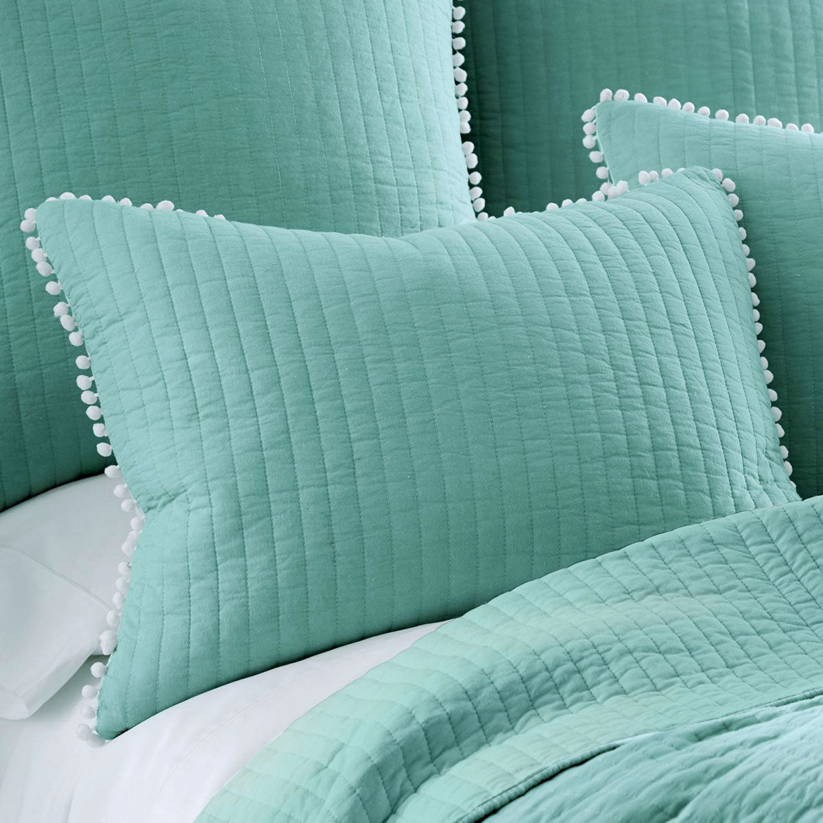 Shurdington Clavo Pompom Coverlet Set, Blue King
