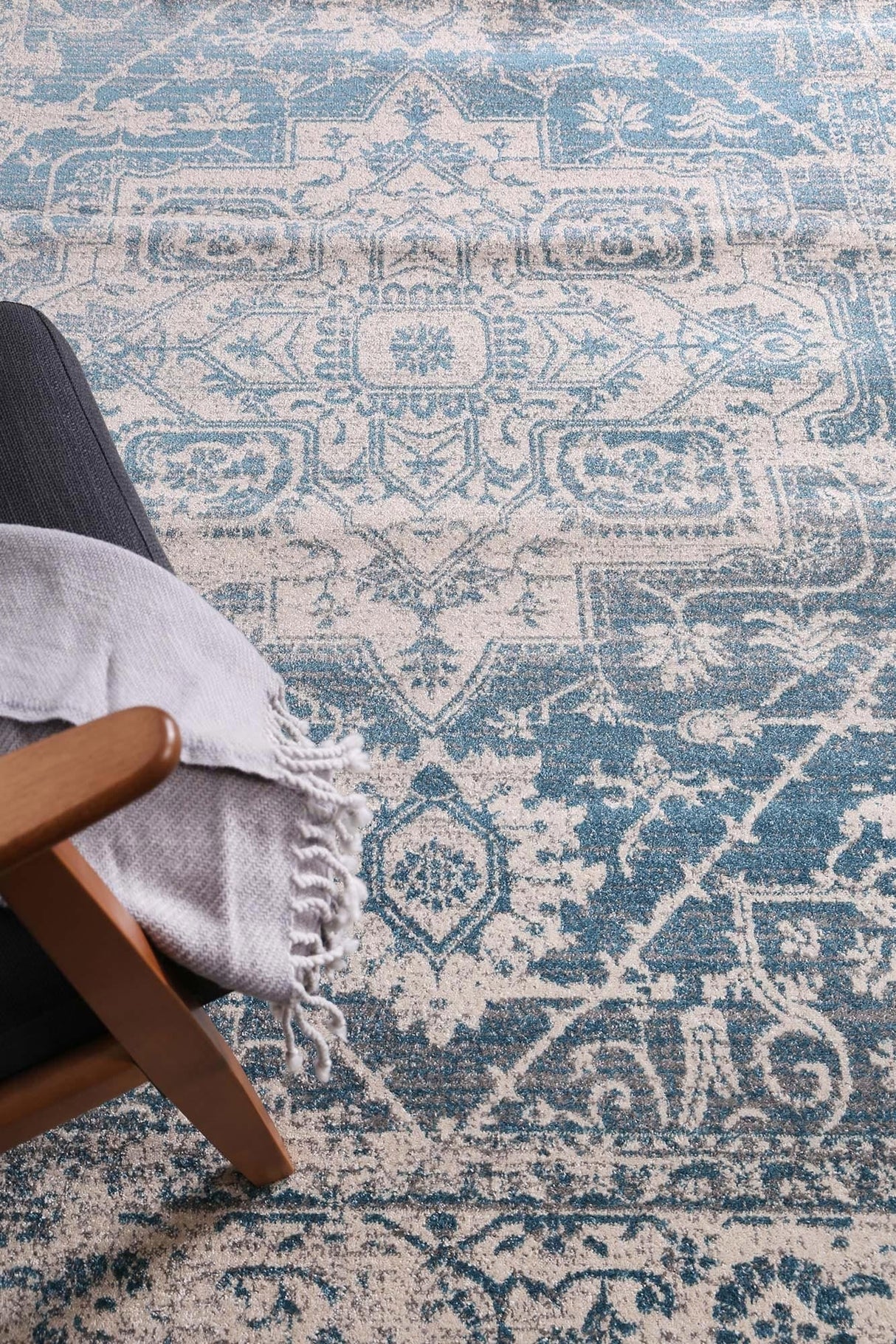 Distressed Transitional Polypropylene Floor Rug Ivory Blue 300 x 400cm, view 6