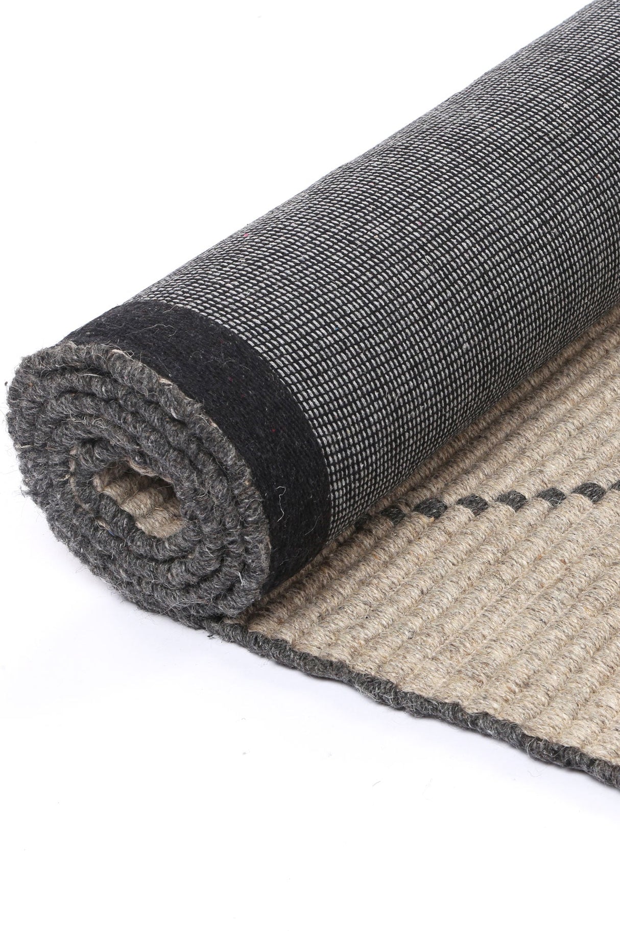 Hand tufted wool blend floor rug in ash, 160 x 230 cm
