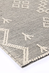 Cream hand tufted wool blend floor rug 240x330cm
