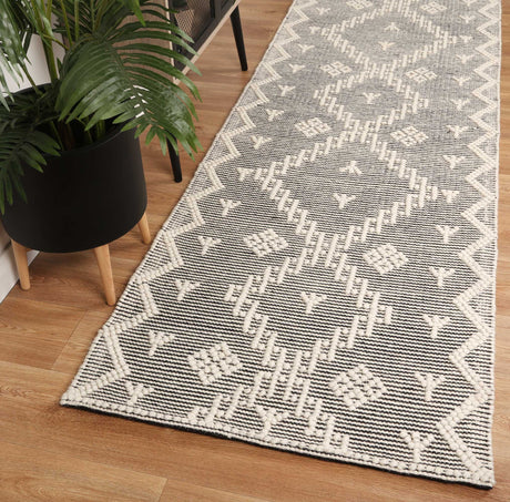 Hand Tufted Wool Blend Tribal Floor Rug, Cream 300x400cm