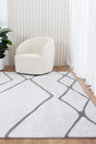 Traditional plush polyester floor rug 160 x 230cm view 1